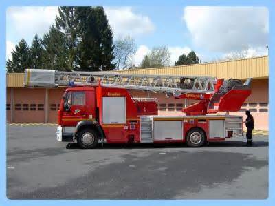 echelle pivotante automatique 